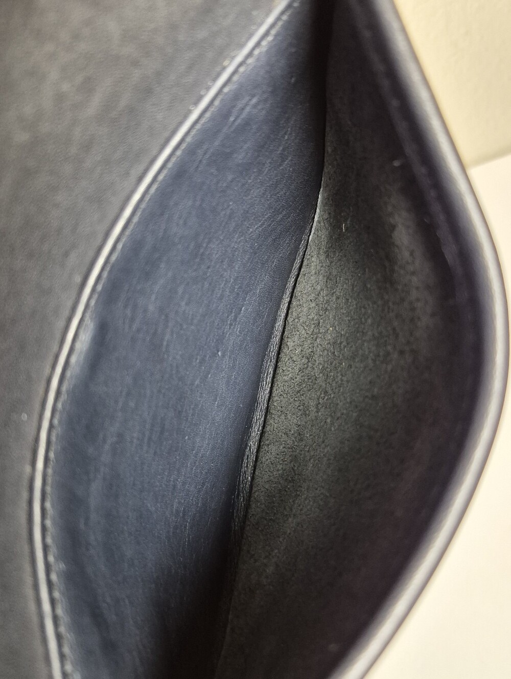 Vintage Coach Navy Watson Bag #9981 - Picture 9 of 15